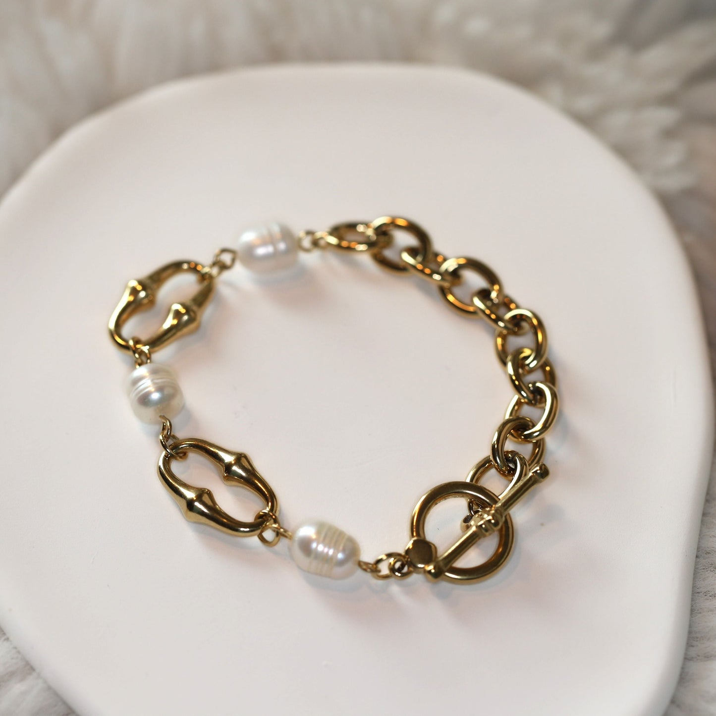 Eloise Pearl Bracelet