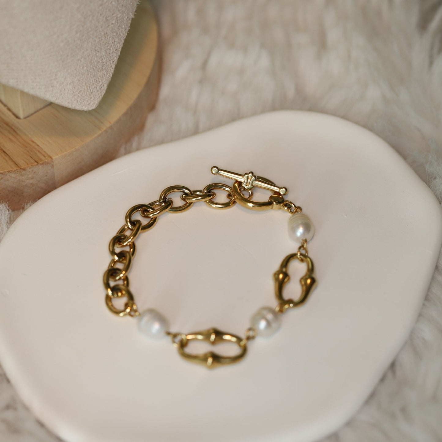 Eloise Pearl Bracelet