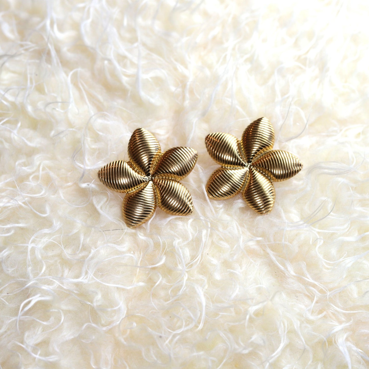 The Bloom Studs