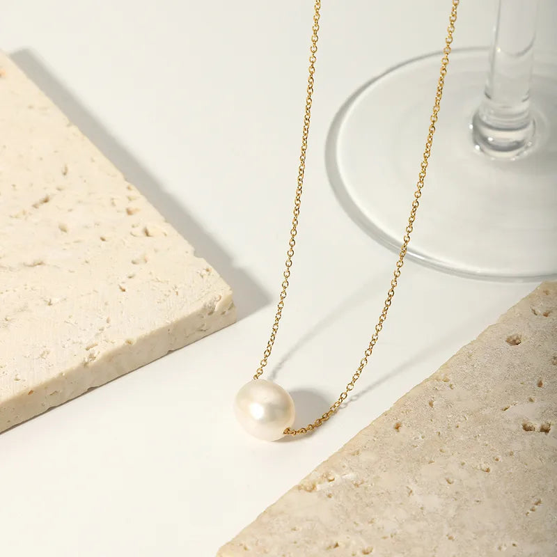 Velora Pearl Necklace