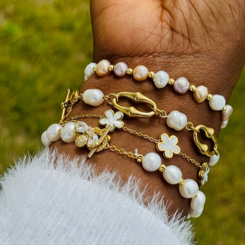 The Amal Stacked Pearl Bracelet Set